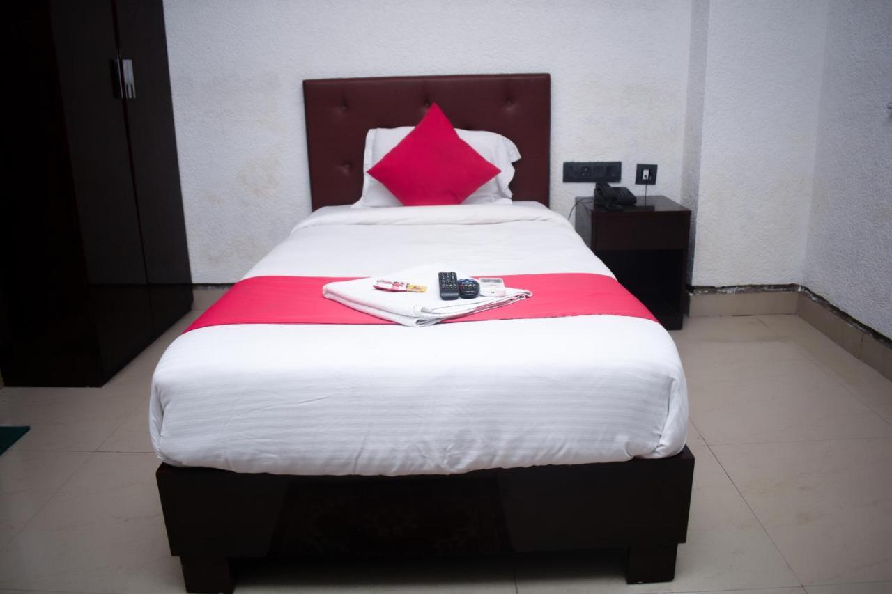Hotel Jaypee Inn Haora Exterior photo